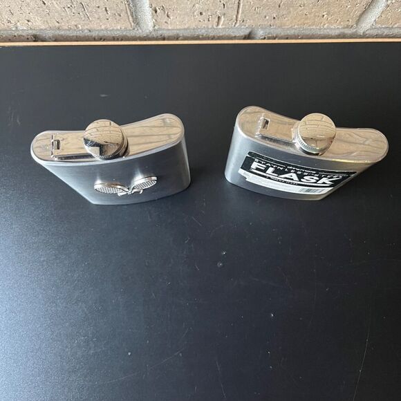 Set of Two Stainless Steel Flask 8 oz 5 in x 4 in x 1 in Drink Party Tardy Bar - Picture 2 of 14